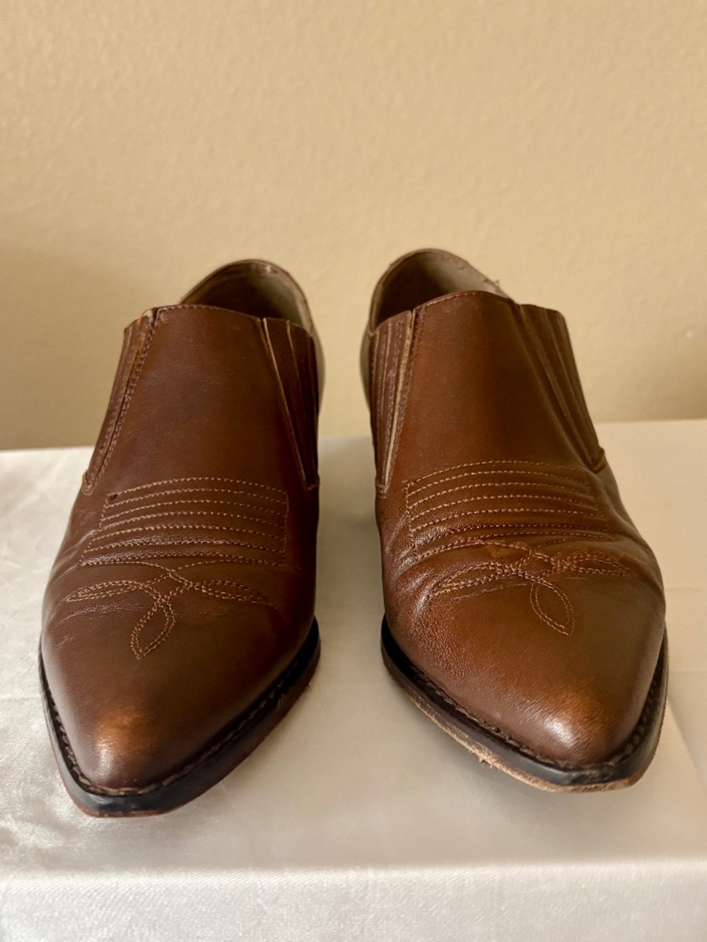 Guess by Georges Marciano Vintage Leather Ankle Pointed Toe Cowgirl Shoes